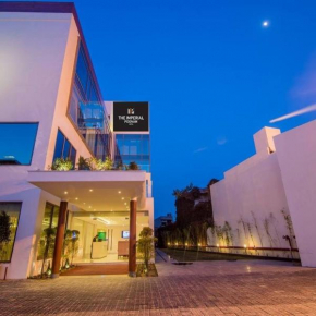 Отель The Imperial Poonam Hotel  Фагвара
